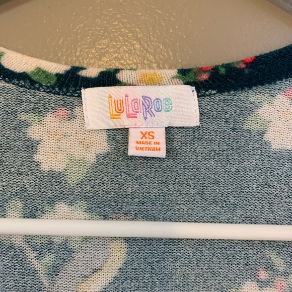 XS Duster with flowers - Picture 3 of 4